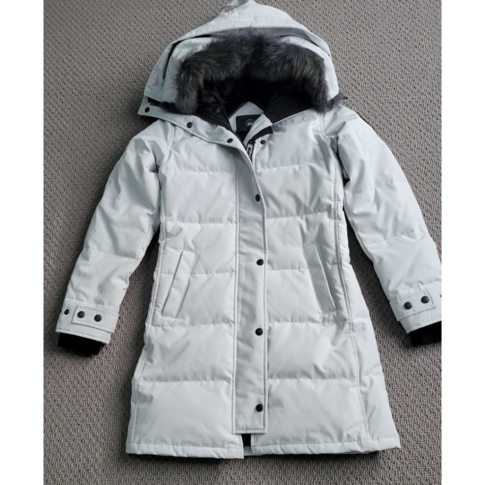 Canada Goose Shelburne Fur Parka - Picture 11 of 11